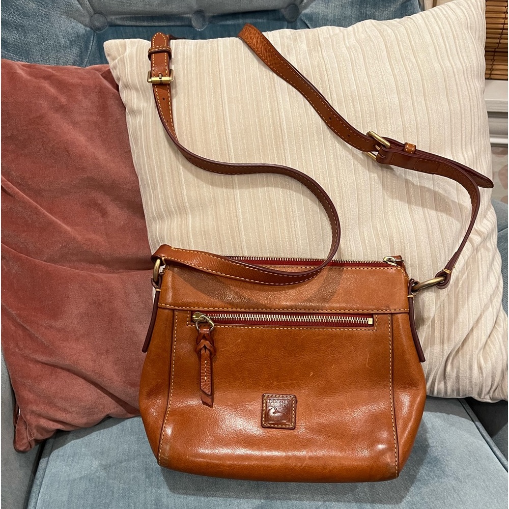 Dooney & Bourke leather crossbody bag